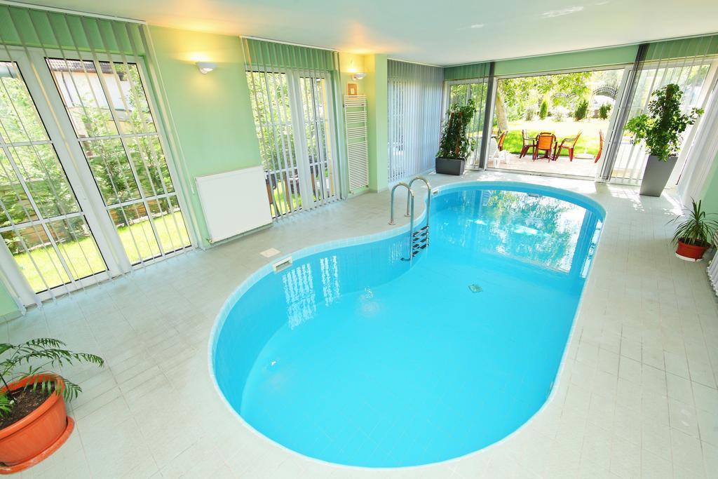 Balazs Villa Balatonfured Luaran gambar