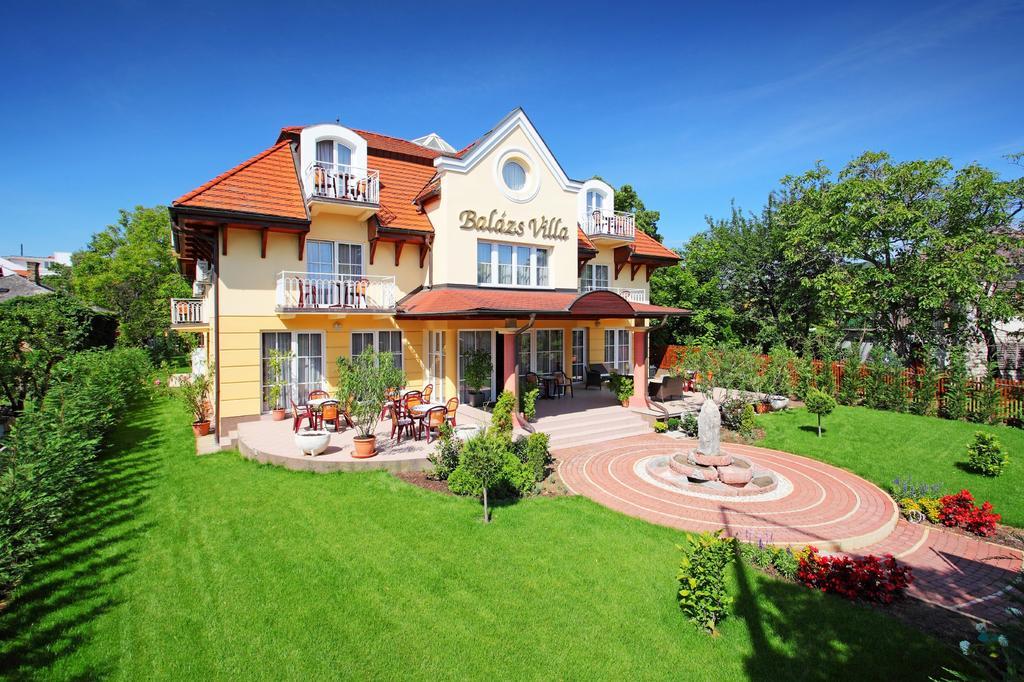 Balazs Villa Balatonfured Luaran gambar