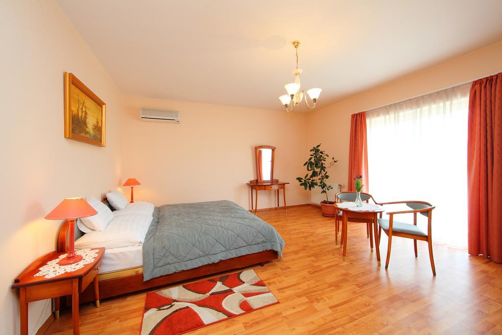 Balazs Villa Balatonfured Bilik gambar