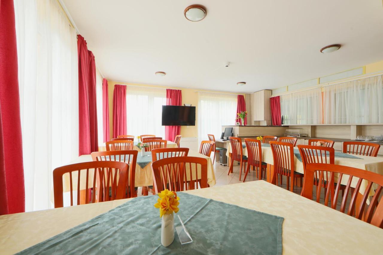 Balazs Villa Balatonfured Luaran gambar