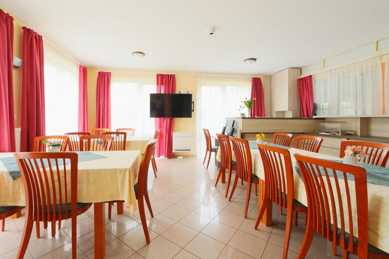 Balazs Villa Balatonfured Luaran gambar