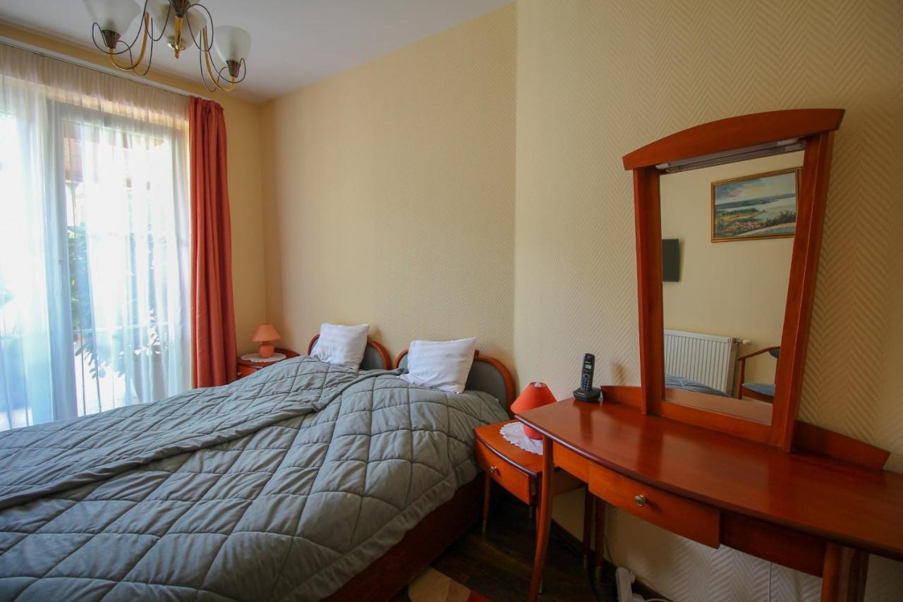 Balazs Villa Balatonfured Luaran gambar