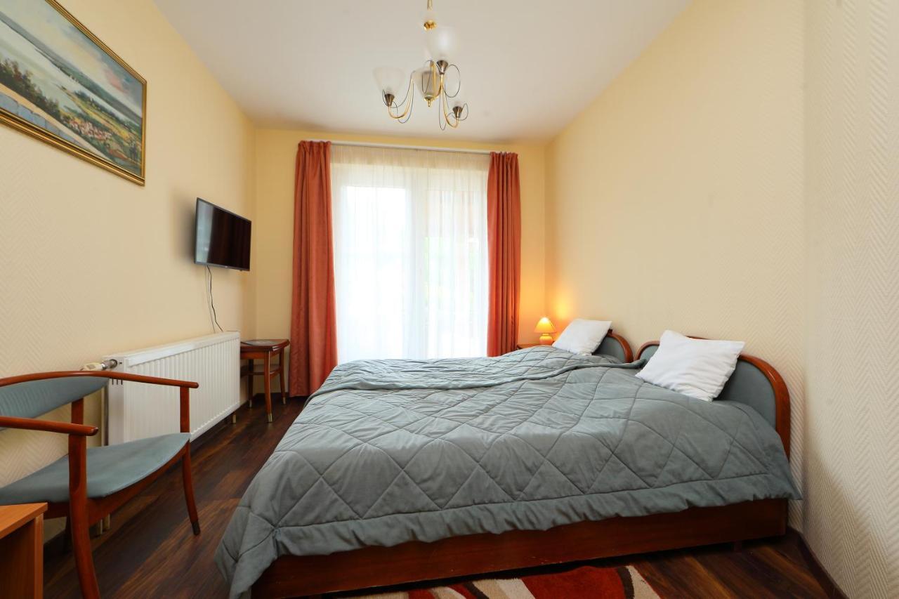 Balazs Villa Balatonfured Luaran gambar
